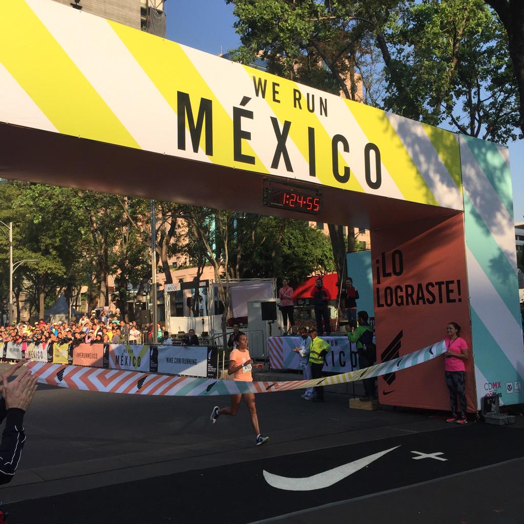 Portal21k's tweet photo. Ya tenemos a la ganadora ¡muchas felicidades! #21KRules #werunméxico 💪😎 http://t.co/EeaKAN6ysd