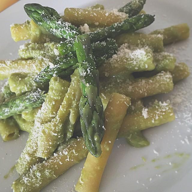 FL0RAMICA's tweet image. happy sunday 🌱#springinfullswing #madeby @bia_mic ift.tt/1OsfUyM