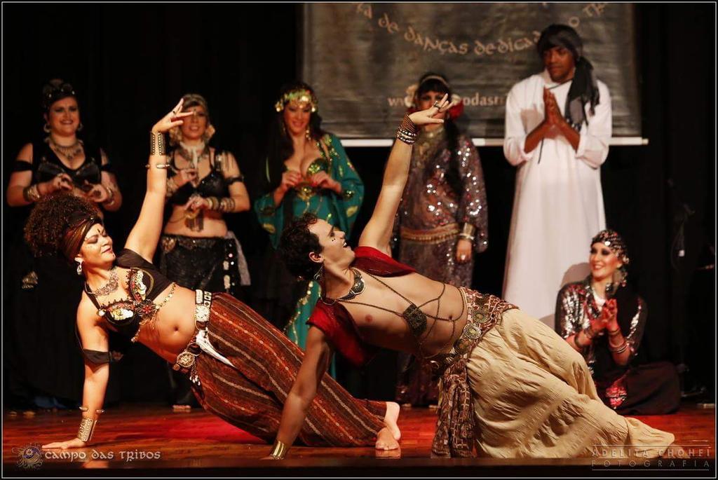 CiaExotique's tweet photo. Cia Exotique no Festival Campo das Tribos com Carolena Nericcio-Bohlman e Megha Gavin, Representação do Bel Anath!!! http://t.co/Quer1IEIUG