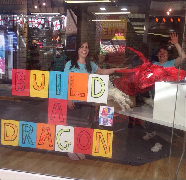 TallFoxDot's tweet photo. Dragon building was superb yesterday! So much done! #free #art #community #artproject #Sittingbourne http://t.co/cnliSANonp