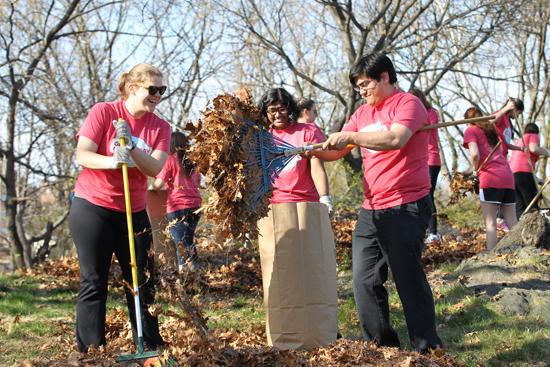 bualumni's tweet photo. Volunteering as part of Global Days of Service today? Show off your hard work using #BUGDS15 http://t.co/y0iPqOEDjV