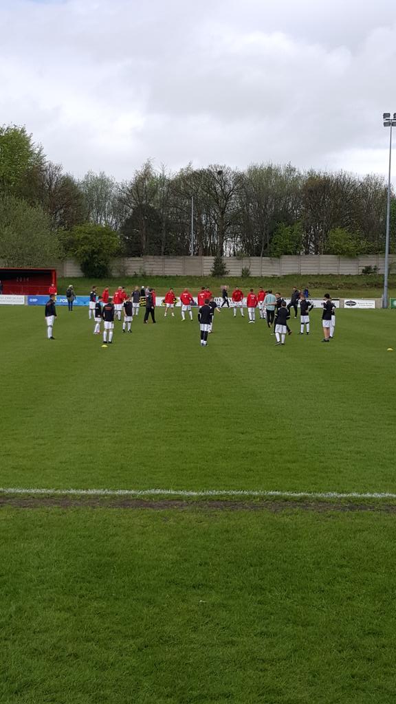 BroughtonM7's tweet photo. Getting teady for the celebrations! @SalfordCityFC @knott1982 @Nicolabarbs http://t.co/MWIVK8gTnY