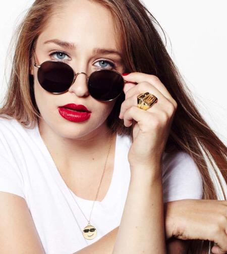 HAPPY BIRTHDAY, Jemima Kirke! Bringing us cool girl vibes for 30 years! Keep doing you. 