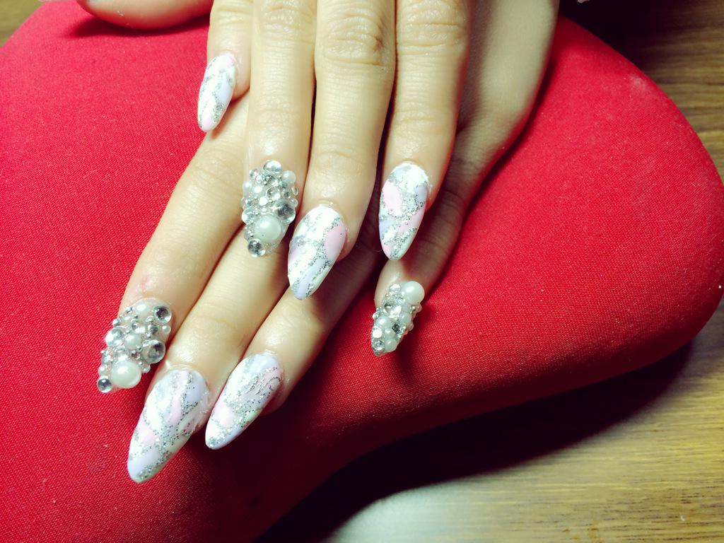 かとみか 加藤美佳 Twitterissa Now Nail みかが行ってる激安ねいるでネイルやりたいこ どんなネイルでも みかの紹介 3500円やり放題 けいなちゃん直接で 40円やり放題 場所 新高島平 もちろんフットも受付中 フット 00 Http T Co Zmpamhkpew