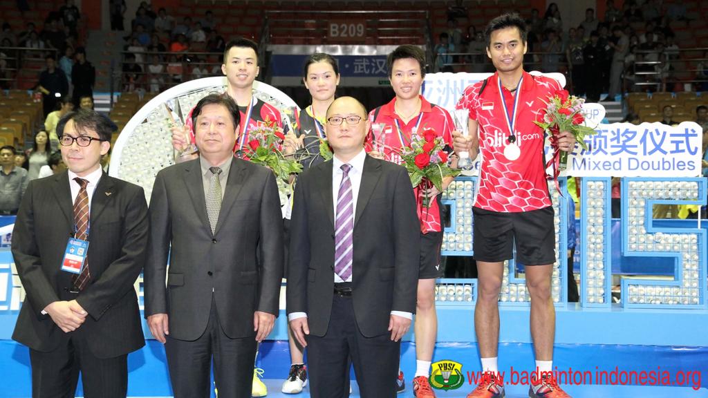 LNbutetholic's tweet image. On podium, once again congrats 😚😚😚