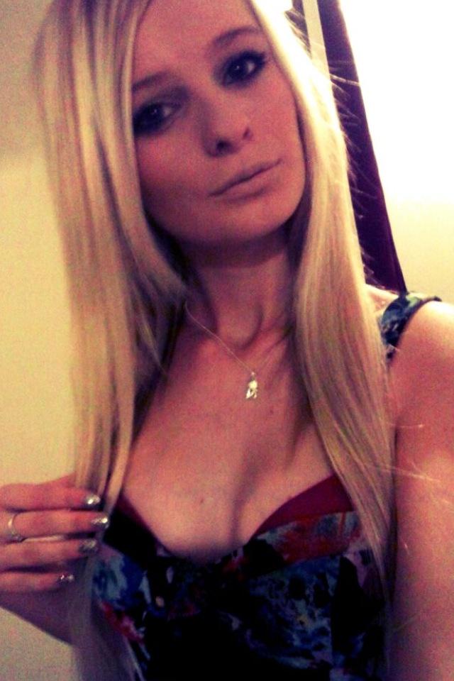 Perth8488's tweet image. This is my stepdaughters friend.  I would  fuck her so hard.  Should I cum in the little slut?