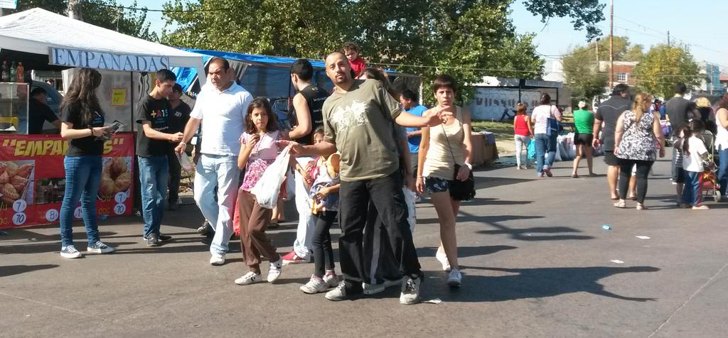 mateomelina1's tweet photo. #FeriaDeVillaOfelia difunfiendo proyecto +A15 #NoeliaQuindimilIntendente
#Sdor Jose Luis Pallares conduccion!!! http://t.co/75NPj1dVE1