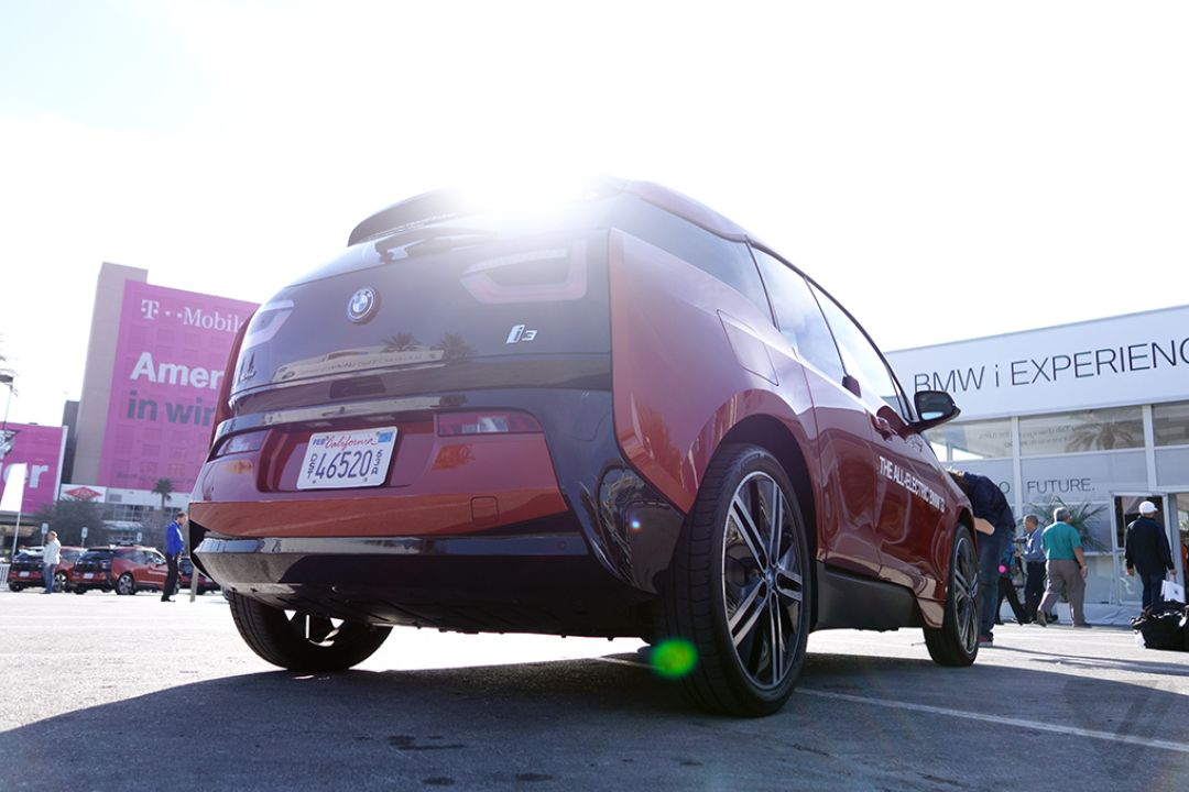Automakers are trying to stop you from hacking your car theverge.com/e/8254400?utm_…