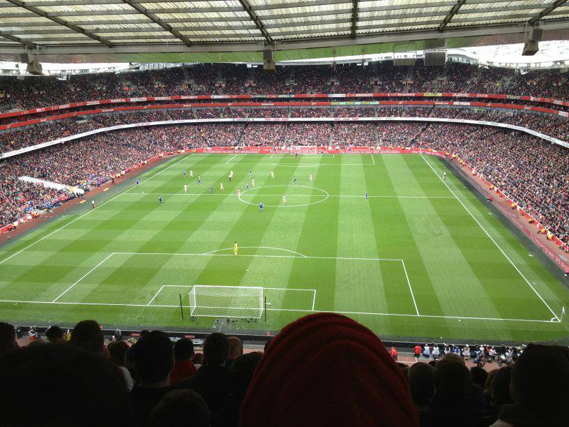 rasalghul96's tweet photo. Amazing atmosphere at Arsenal game http://t.co/MrrbLzOdTP