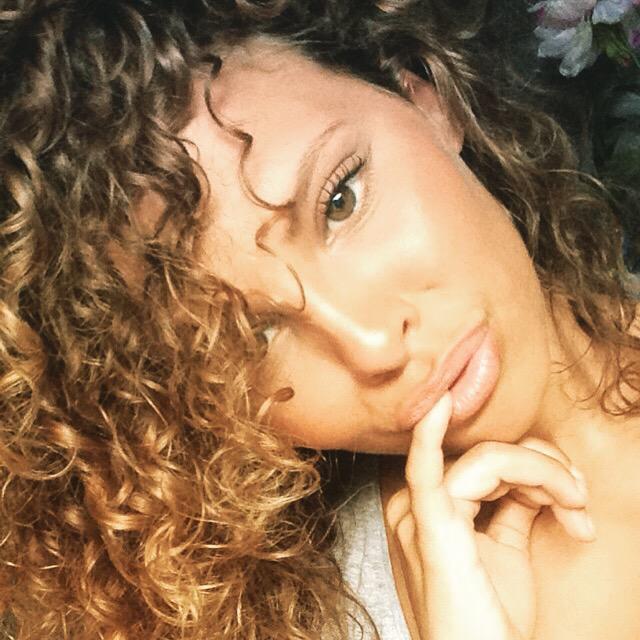 TheGOLINVAL's tweet image. #CurlyVibes