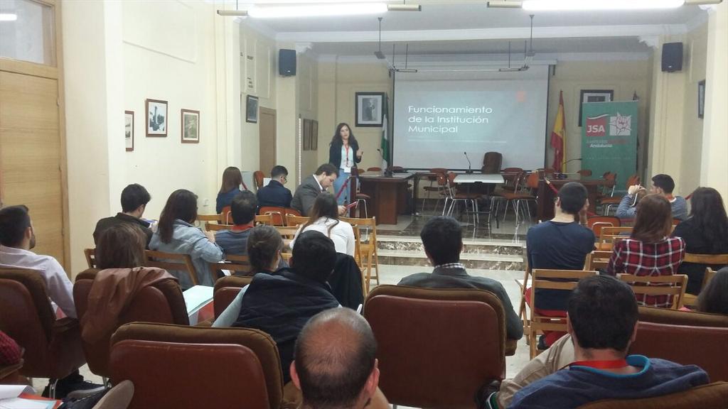 Samuelp_asencio's tweet photo. Ahora hablamos sobre el funcionamiento de la Institución Municipal con @LpezMariola #Chauchina #Simu2015 http://t.co/78GaNpO8zu