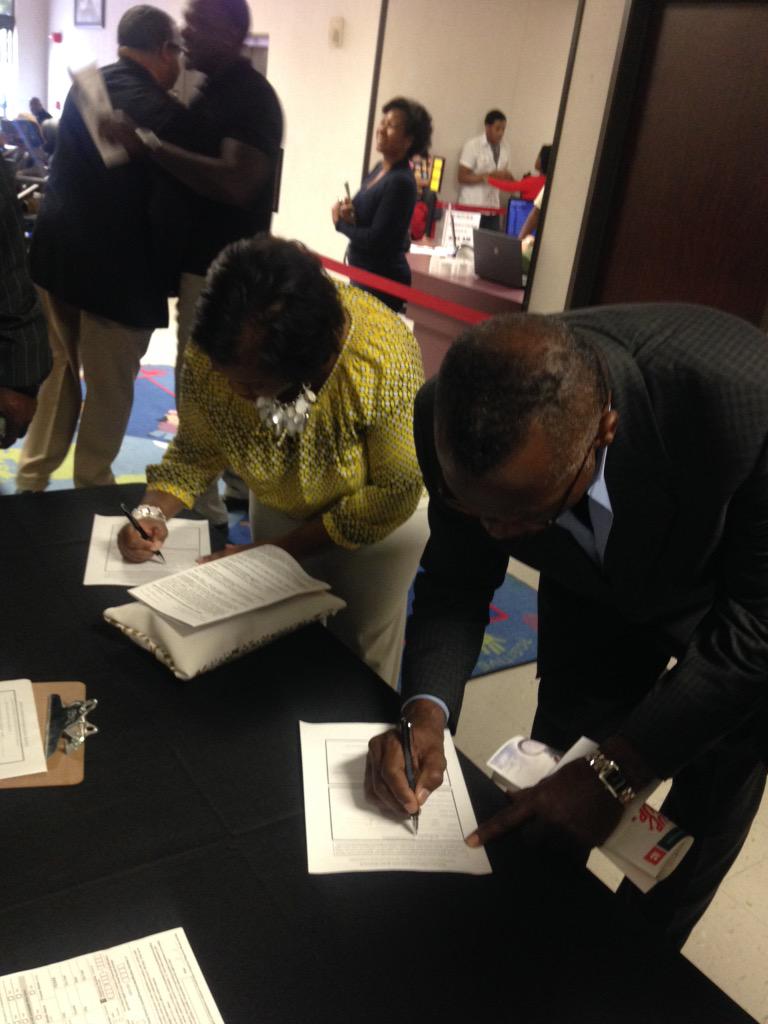 HouJustice's tweet photo. In the community this morning at Good Hope doing voter registration, grand jury sign ups! #StayEngaged #HouJustice http://t.co/HlD11uBko0