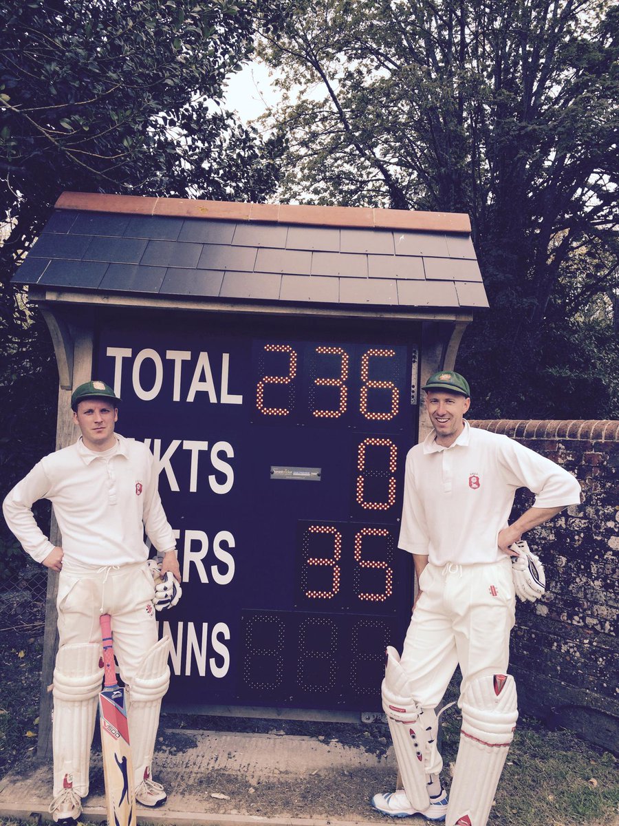 EastMeonCC's tweet photo. Unbeaten centurions. #greedy http://t.co/oTO8zCMWyB