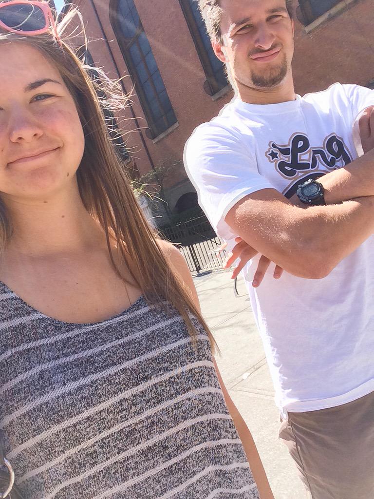 Catieeeee_'s tweet photo. #live from NYC😎 http://t.co/kAtb3SsT5I