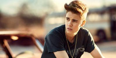 staractus's tweet image. Après avoir semé le doute, Justin Bieber dévoile enfin sa nouvelle coupe de cheveux ! dlvr.it/9YSdMJ - Fan2