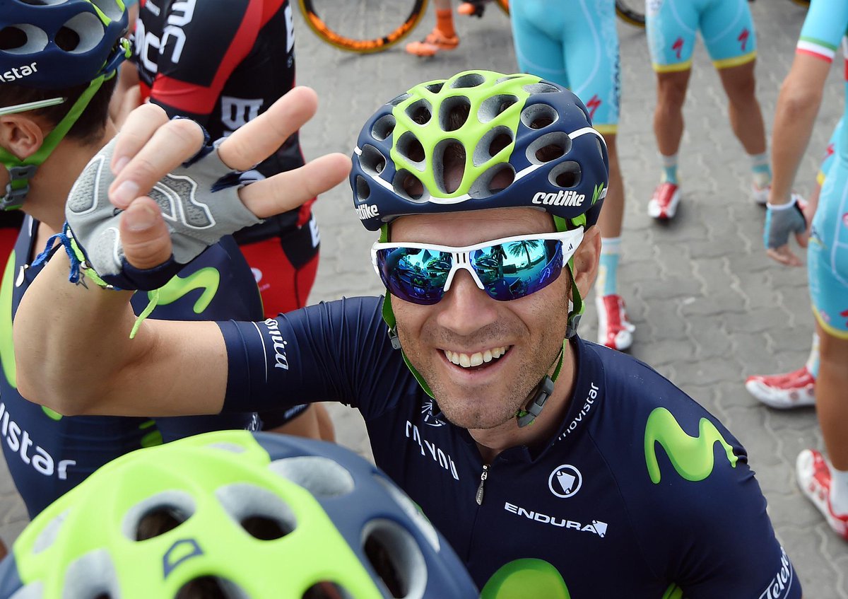 Movistar_Team's tweet photo. E. Unzué, presentación 2015: “Ojalá podamos sumar un monumento al histórico de @Telefonica”. ¡OBJETIVO CUMPLIDO! #LBL http://t.co/QRUwehkwyj