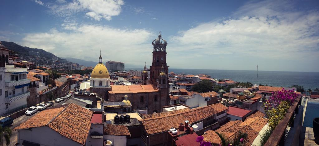veritecreadores's tweet photo. Panorámica del centro de Vallarta. http://t.co/NOqlxRGwG8
