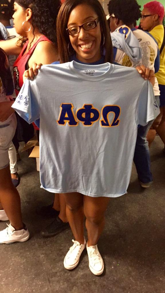 urPreciousgift_'s tweet photo. 10 long weeks😩😩but we finally made it! Now and active member of Alpha Phi Omega👏👏👏👑💙💛 #DDBPC http://t.co/LXENz6N2lk