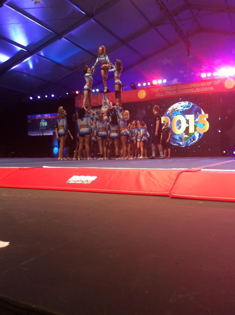 USASFcheer's tweet photo. Vancouver All Stars went so hard they might have caused a black out! What a hard hitting routine #Worlds2015 http://t.co/l7rlaeMzr6