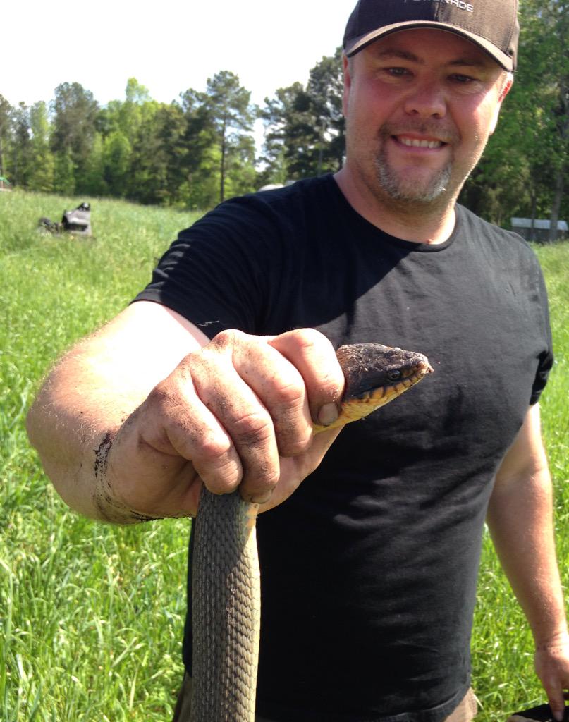 180DegreeFarm's tweet image. #snake #relocationprogram #oneofthegoodguys