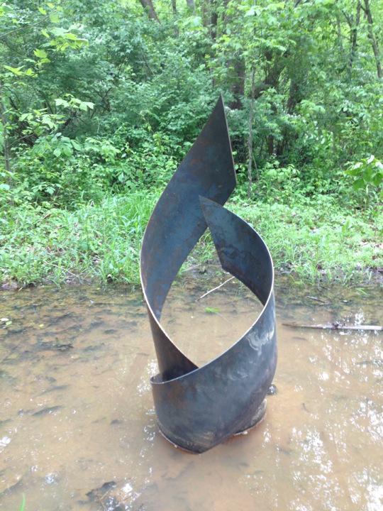 SurvivalDesign's tweet photo. UTK Sculpture by A.Dunlap at S.Knoxville William Hastie Natural Area @ArtsSciencesUT @ArtUTK http://t.co/62vUULcT7p