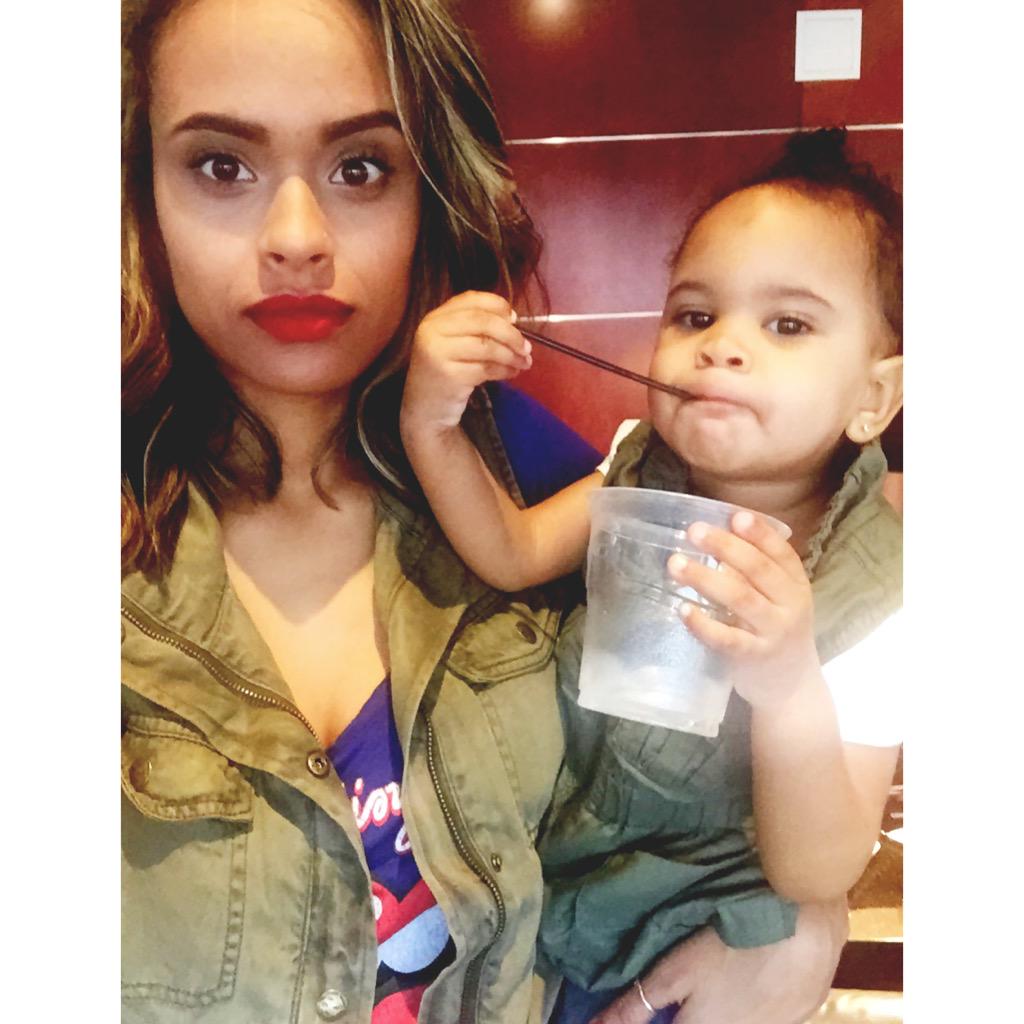 belize_beauty's tweet photo. My business partnerβ€οΈ #dimpsdenim #KidsCustomDenimShop @DimpsAndCo http://t.co/qNjNPS56Sj