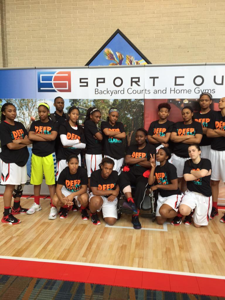 bwrighthoops's tweet photo. Sophomore bracket champions! #TeamBWright #weownSunday #DeepSouth2015 @ASGR1995 http://t.co/SM9IB3K0p6
