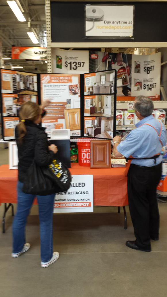 jimfhd's tweet photo. Lots to see today @RacewayHD8465 
First up is Bruce showing the cost savings and beauty of cabinet refacing http://t.co/AHNeMtJvhi