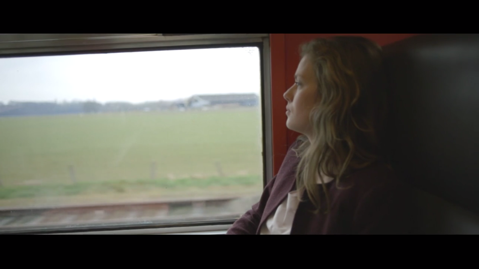 NoForm48's tweet photo. "Alles verandert in één oogopslag."
Kijk Echter: http://t.co/sLjh4P0TC0 http://t.co/2l4g3XdJck #treinleven