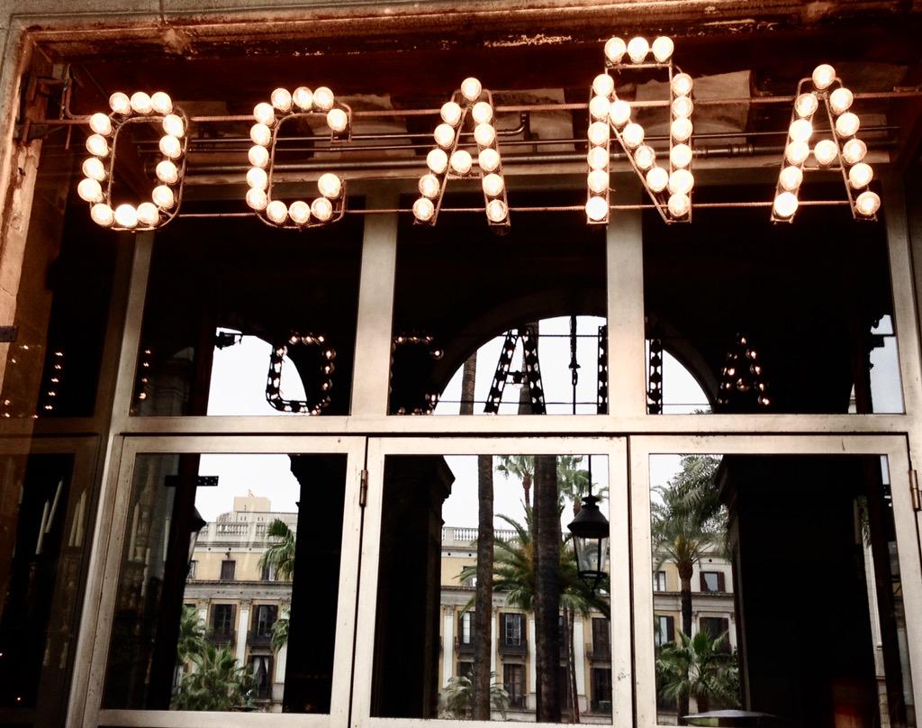 ocanabcn's tweet image. #Plazareal #barcelonabars #ownstyle