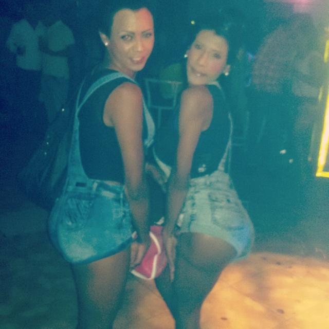 RDubrazka's tweet photo. sigueme y te sigo ....besooss http://t.co/ulNLHjKLZx