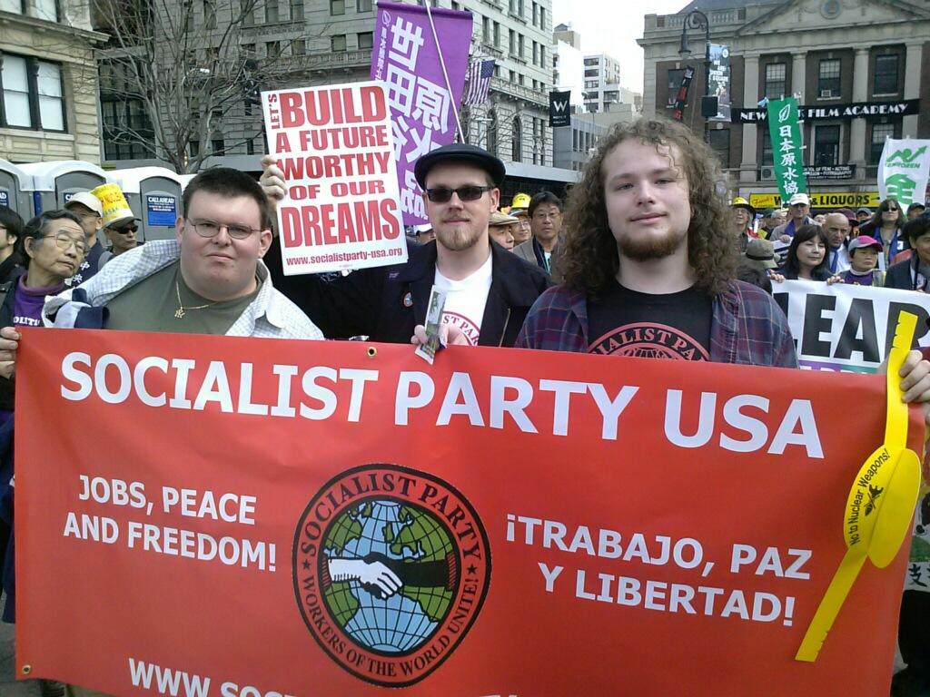 SPofUSA's tweet photo. Socialist Party USA contingent at the @peaceandplanet demo in NYC! #SPUSA #socialism http://t.co/v7TYQYZeWR