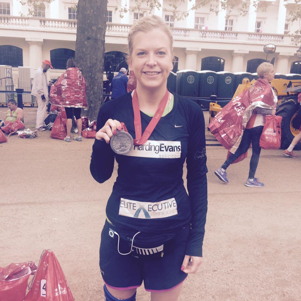 Joy_Davies_'s tweet photo. @LondonMarathon complete- 4:33! Thank you @MGYCardiff @Chris_Casting @Kymin @HardingEvans for your support 💛 http://t.co/FEjz2hVgUW