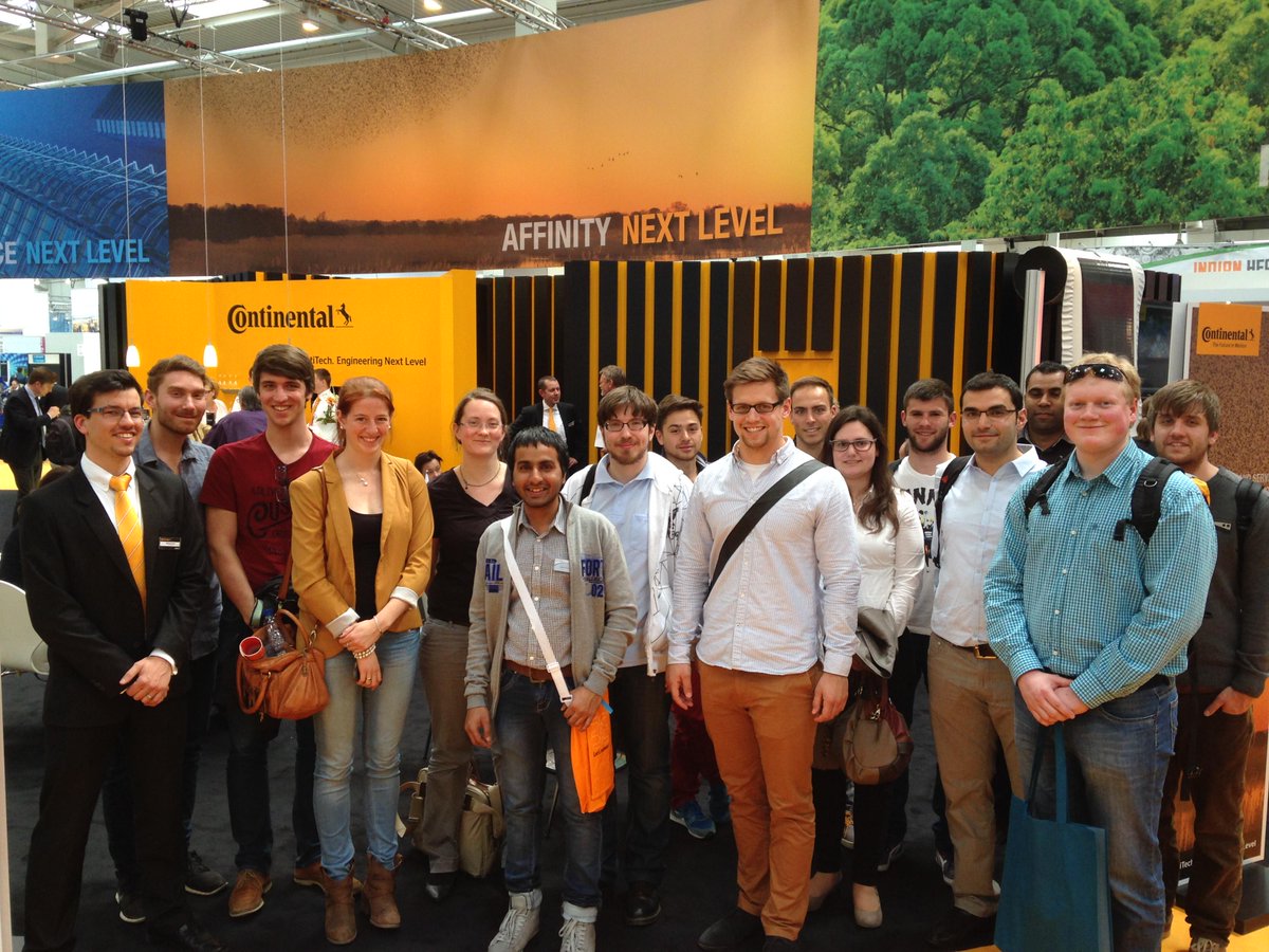 18 Studenten sind mit uns zur #hm15 gefahren. Komm doch auch mal mit auf eine Veranstaltung bit.ly/1JHUcA6