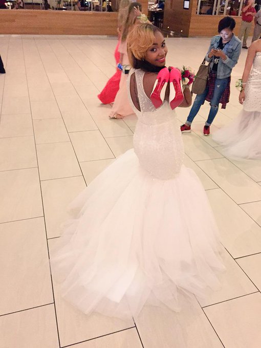 Watch $hawna's leaked NSFW photo on TwXstars