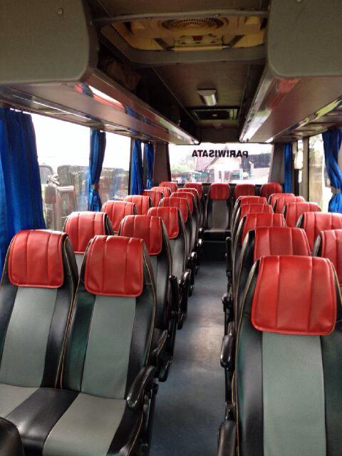 Jok bis yang nyaman membawa anda menikmati perjalanan bersama "Seven Holiday Bus".Utk Rsv. 081323323883 pin: 265FFA57