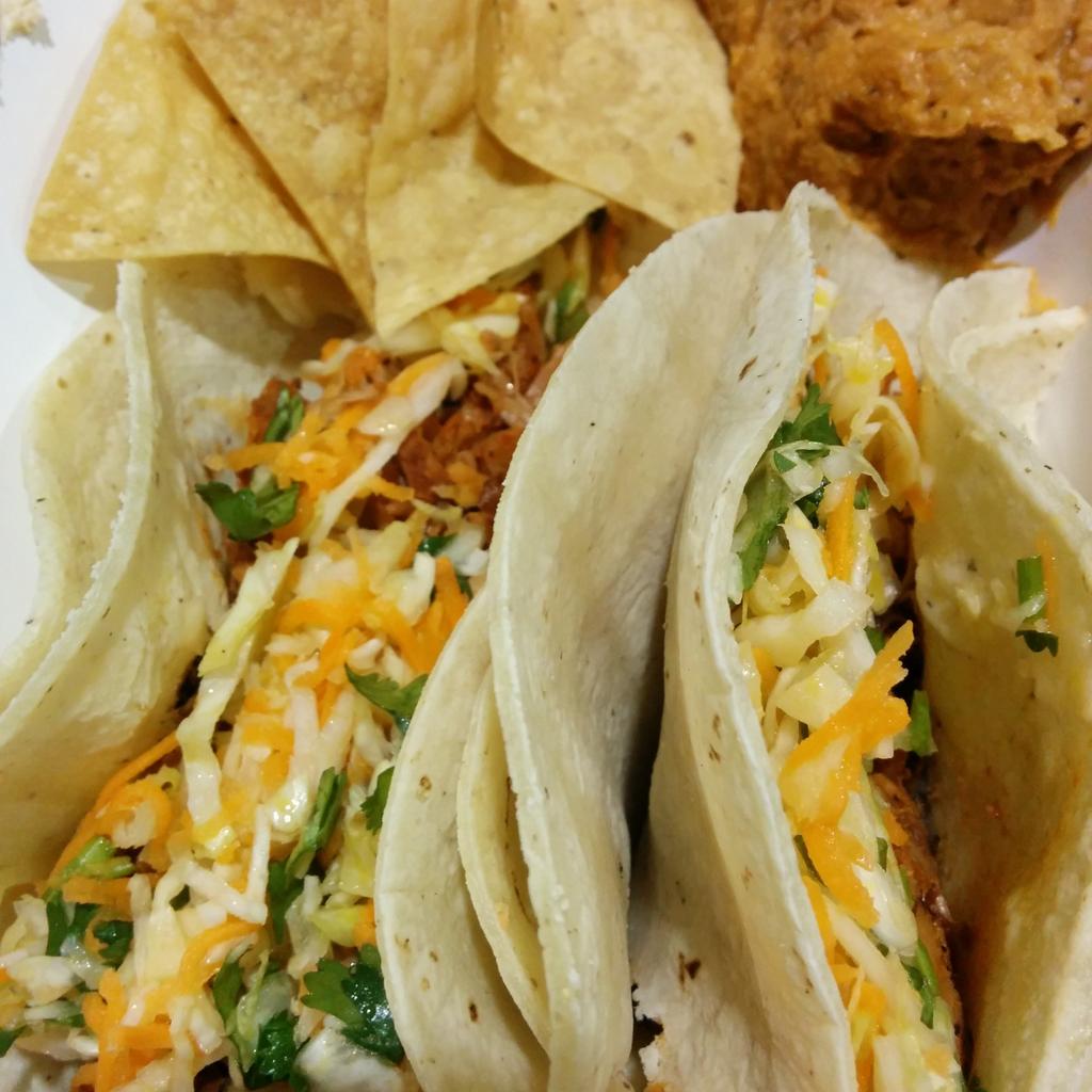 LizzyWienie's tweet photo. Jackfruit tacos! Yum! #worcestervegfest #vegan #veggiefest http://t.co/y64uAmBJ1T