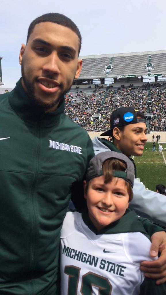 It's always a great day to be a Spartan but I'd like to thank <a href="/denzelval45/">Denzel Valentine</a> for making my son Cole's day! Go GREEN!