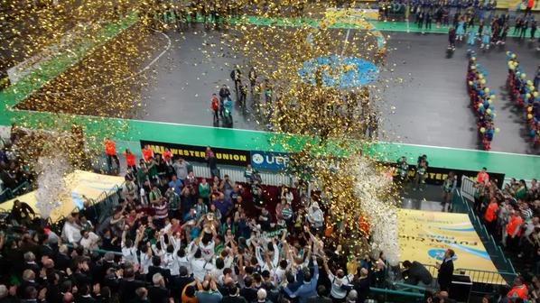Abilkasym's tweet photo. ��ОЗДРАВЛЯЮ ВАС С ПОБЕДОЙ В КУБКЕ УЕФА! ВЫ ЛУЧШИЕ,@afckairat !  #UEFAFutsalCup #KAZ #Kairat #ҚазақстанАлға http://t.co/obyHjQ9z2h