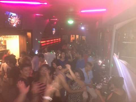 Shoo_Bar's tweet photo. Así estuvo el ambiente esta semana en, Shoo Bar. http://t.co/JPZ6w0TKTW