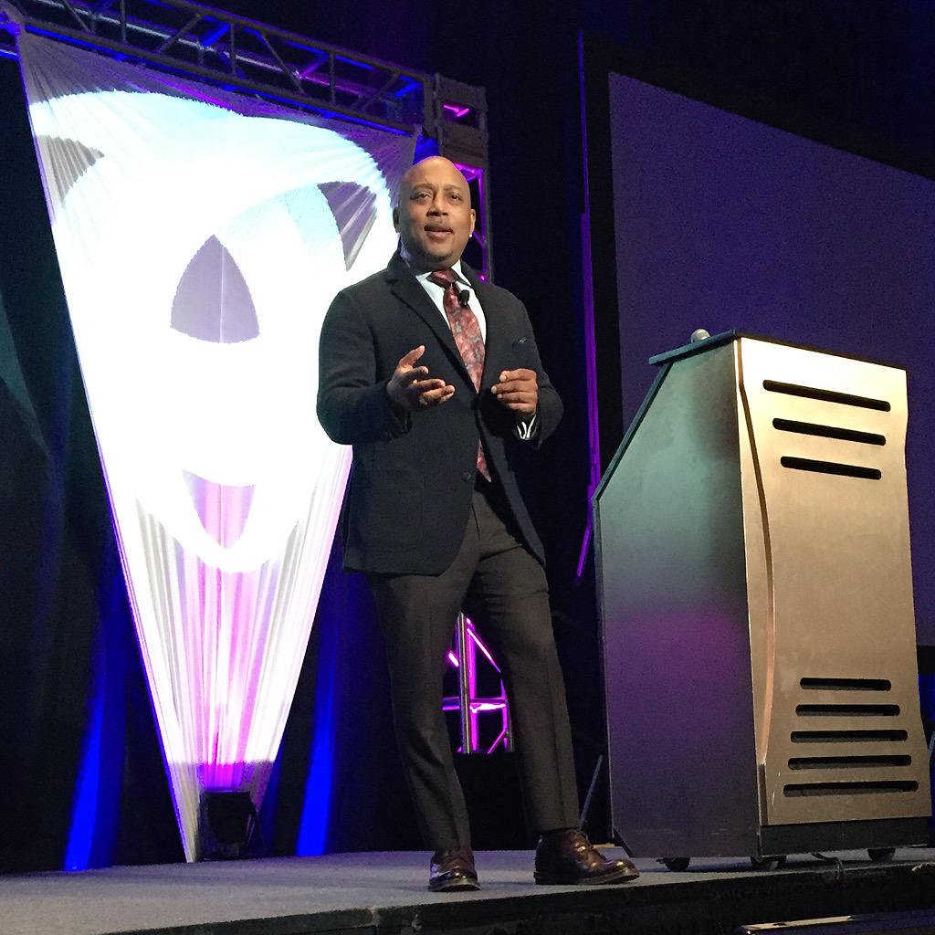 SamanthaaaLynn's tweet photo. Great morning with @TheSharkDaymond at @WA4Retail #RMMC2015 http://t.co/CnUFPlshUo