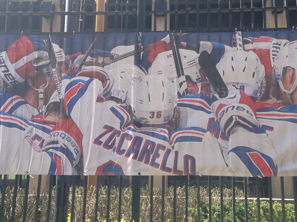 jonasgahrstore's tweet image. Et annet fint bilde på nordmenn som gjør seg bemerket, fra ytterveggen på Madison Square Garden...