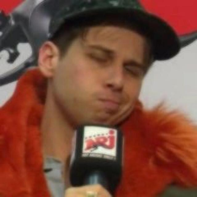 poorlydrawnFTP's tweet photo. ¯\_(ツ)_/¯ http://t.co/IoyatwAYAK