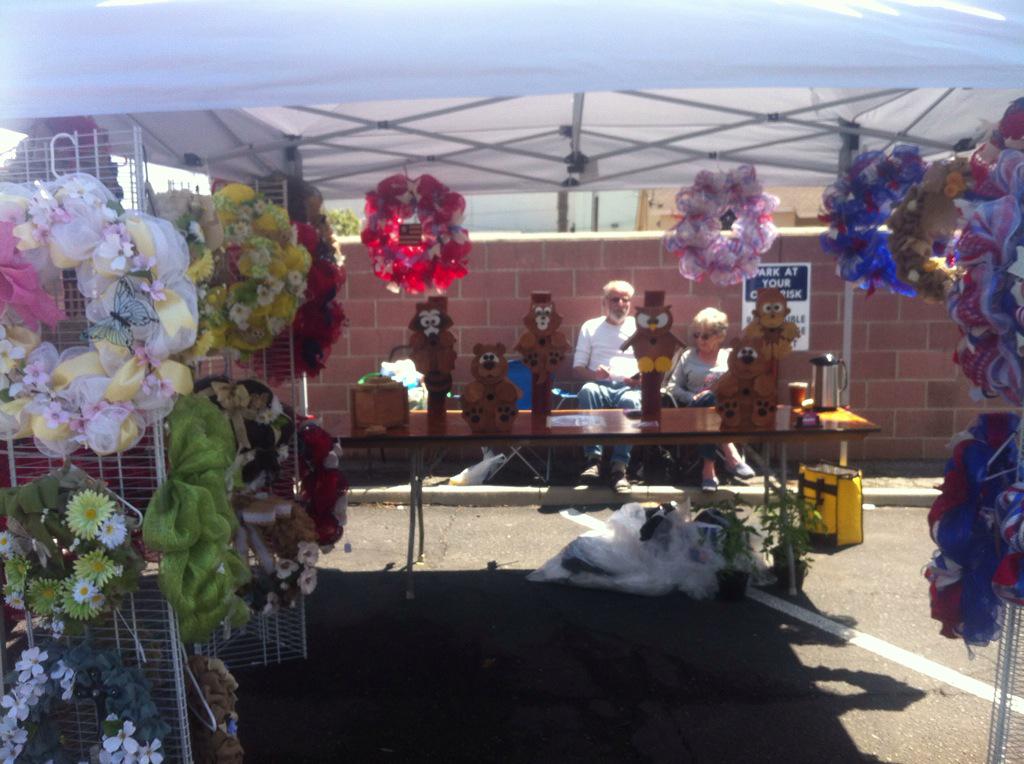 RFSnGT's tweet image. Rick has got some amazing birdhouses, come and see him today.