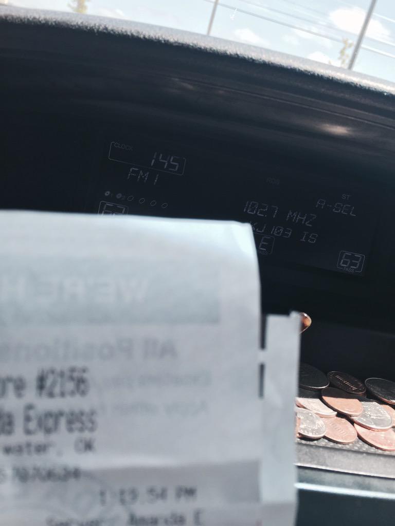 angieward's tweet image. @PandaExpress what causes such a delay? Order rang in at 1:19, was still in line 1:45. #notexpress