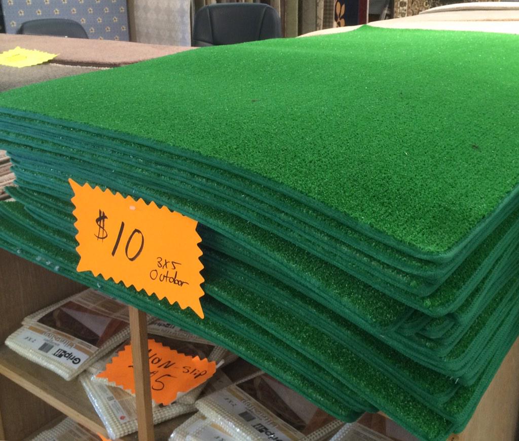 FleaLand's tweet photo. A must for any avid golfer. #flealandfinds http://t.co/2XmjZlQ48N