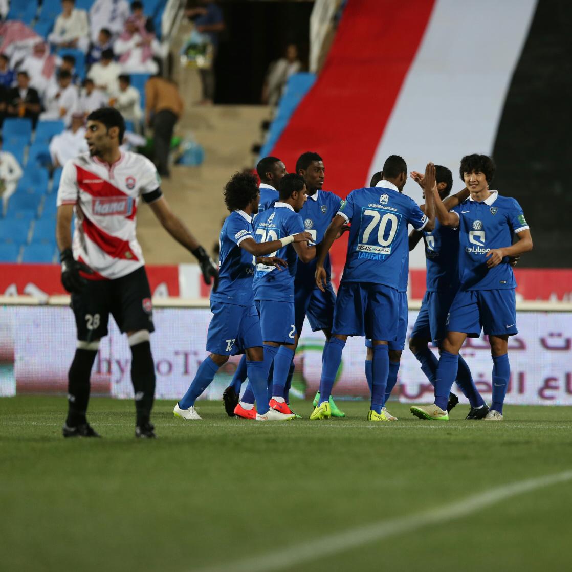 نادي الهلال السعودي on Twitter: "صور من مباراة #الهلال_الرائد #الهلال http://t.co/DBglPGZRI6"