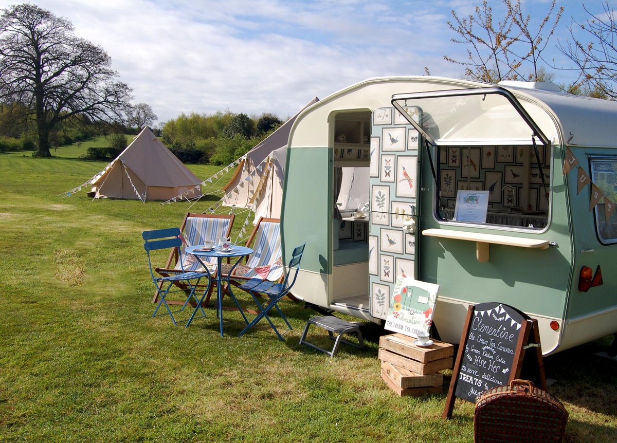 Thank you <a href="/samitipievents/">Sami Tipi</a>, <a href="/BawdonLodgeFarm/">Bawdon Lodge Farm</a> &amp; <a href="/BenessamyEvents/">Val Mattinson</a> for having Clementine this weekend. #samitipishowcase