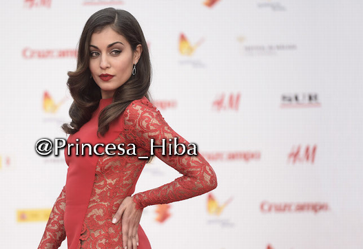 Princesa_Hiba's tweet photo. Cuatro fotos mas del festival,el vestido rojo me encantó y ella estaba preciosa como siempre,a la vista esta! http://t.co/8y41A49H6Q