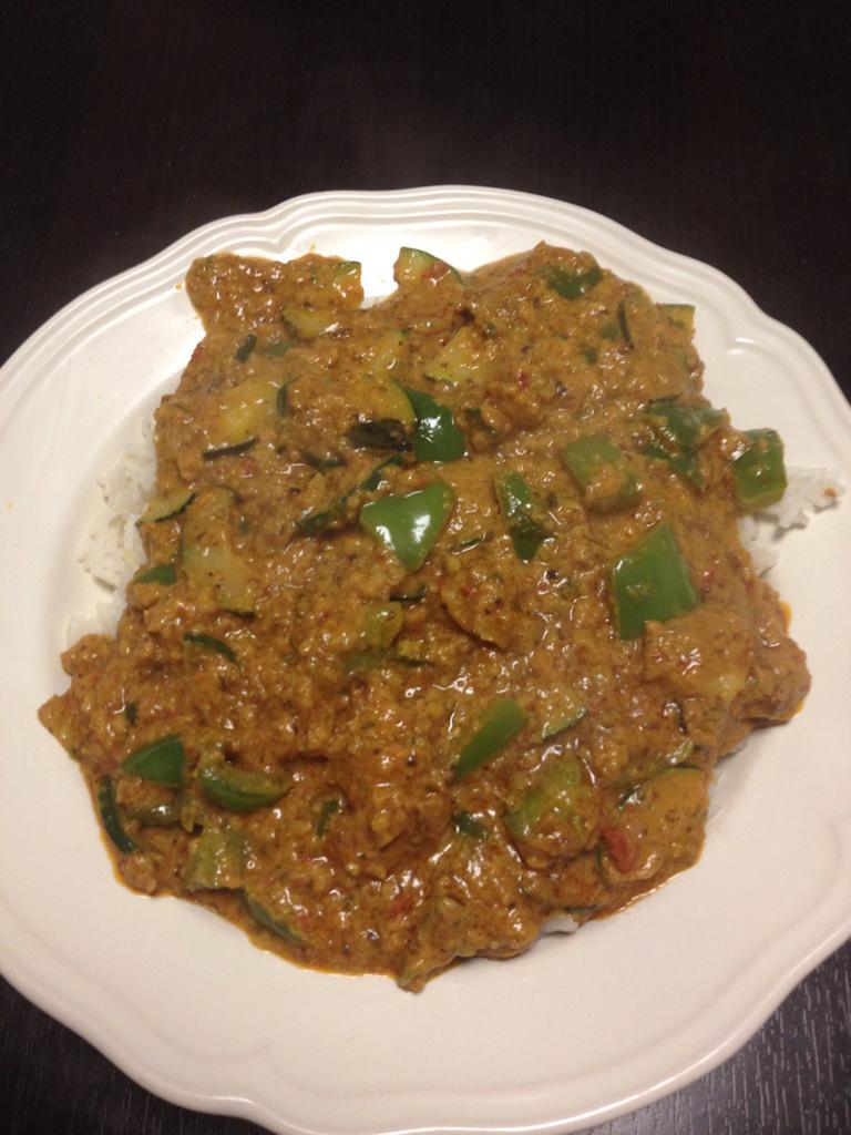 Another day, another curry attempt that looks like biological waste